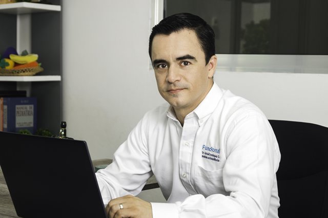 Dr. Rafael Domínguez Cordero